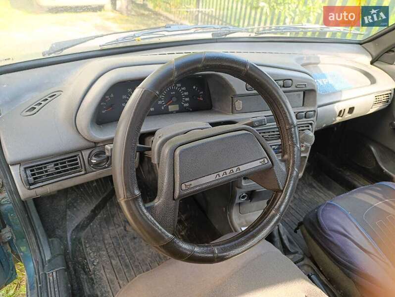 Седан ВАЗ / Lada 21099 2001 в Івано-Франківську