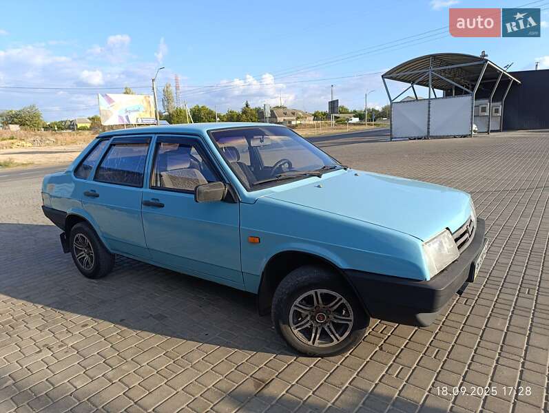 ВАЗ / Lada 21099 2000