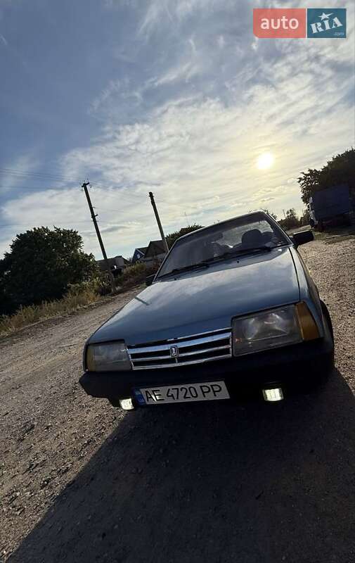 Седан ВАЗ / Lada 21099 1993 в Апостолово