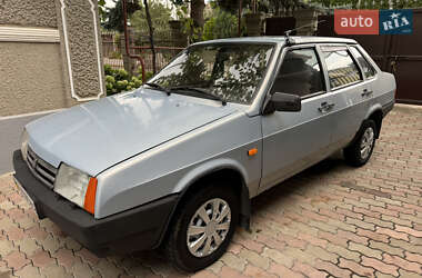 Седан ВАЗ 21099 2004 в 