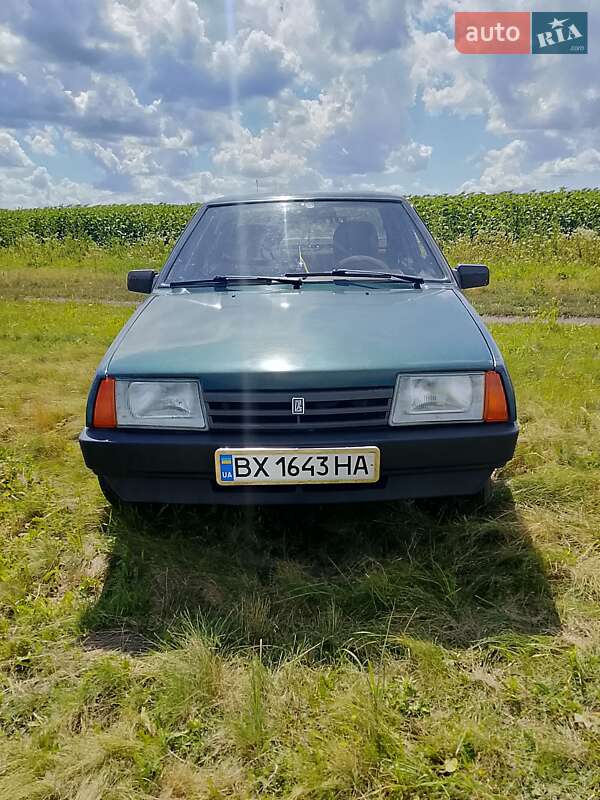 Седан ВАЗ / Lada 21099 2001 в Антонинах