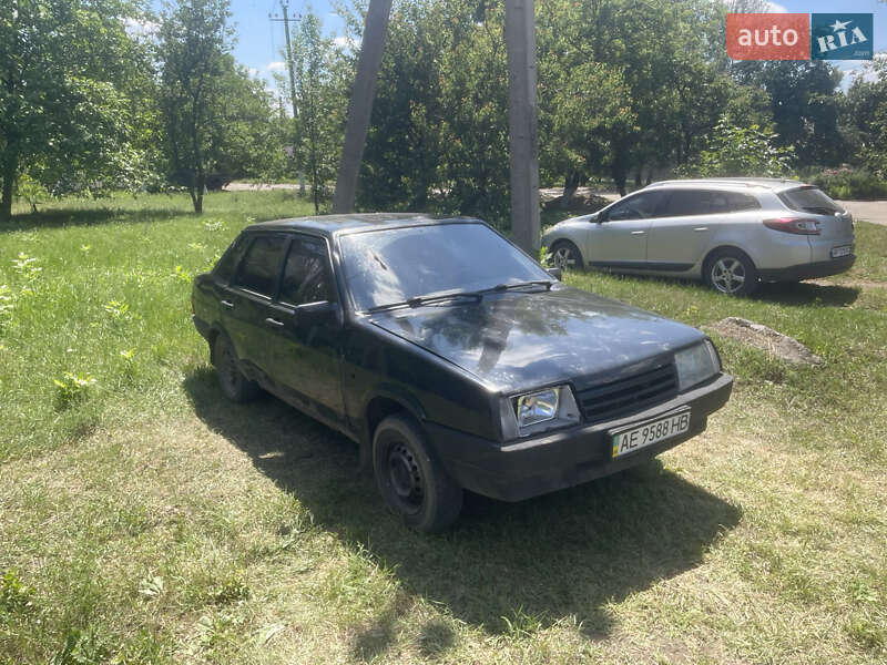 Седан ВАЗ / Lada 21099 2005 в Дніпрі