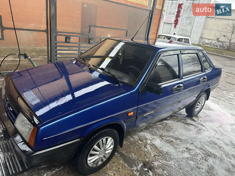 Седан ВАЗ / Lada 21099 2002 в Белой Церкви