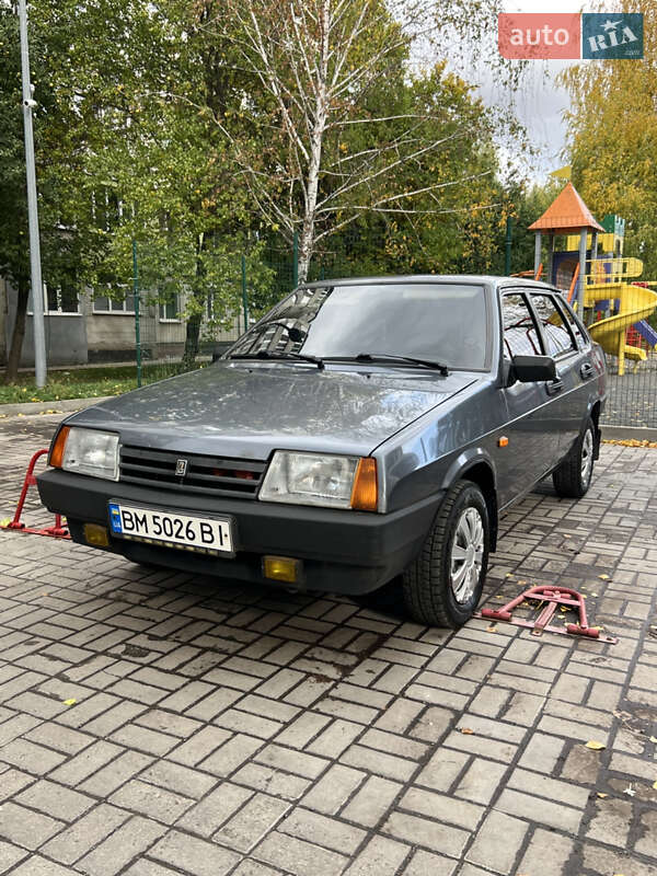 Седан ВАЗ 21099 2007 в  фото Седан ВАЗ 21099 2007 в