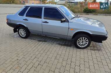 Седан ВАЗ 21099 2006 в  фото 4 Седан ВАЗ 21099 2006 в