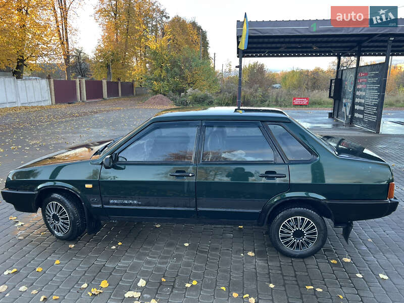 Седан ВАЗ / Lada 21099 2002 в Коростені фото 3 Седан ВАЗ / Lada 21099 2002 в Коростені