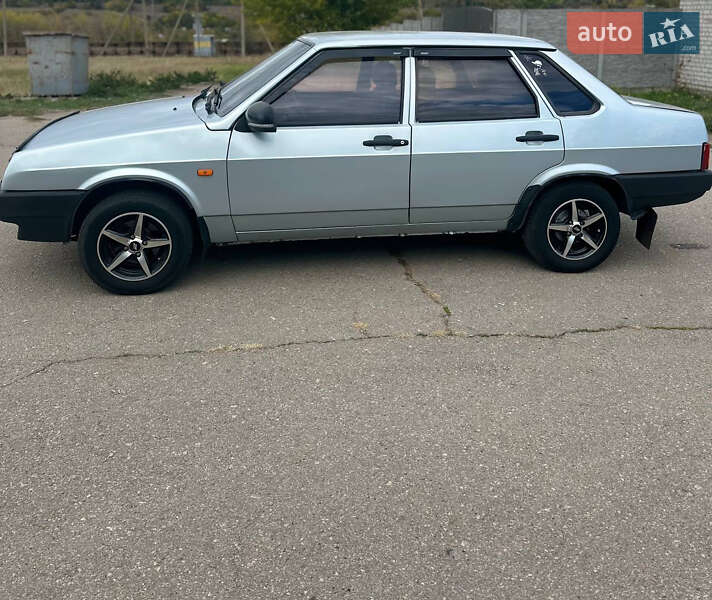 Седан ВАЗ / Lada 21099 1998 в Запорожье