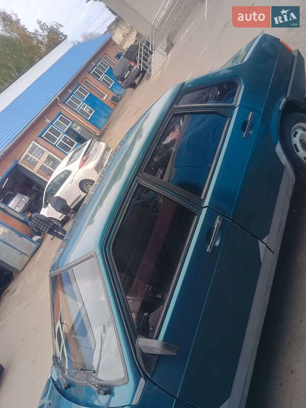 Седан ВАЗ / Lada 21099 2001 в Хмільнику