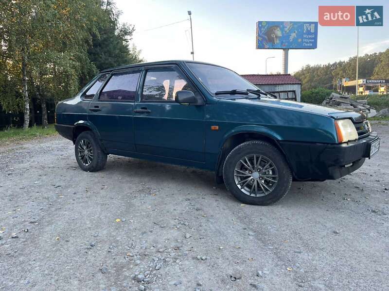 Седан ВАЗ / Lada 21099 2001 в Львове