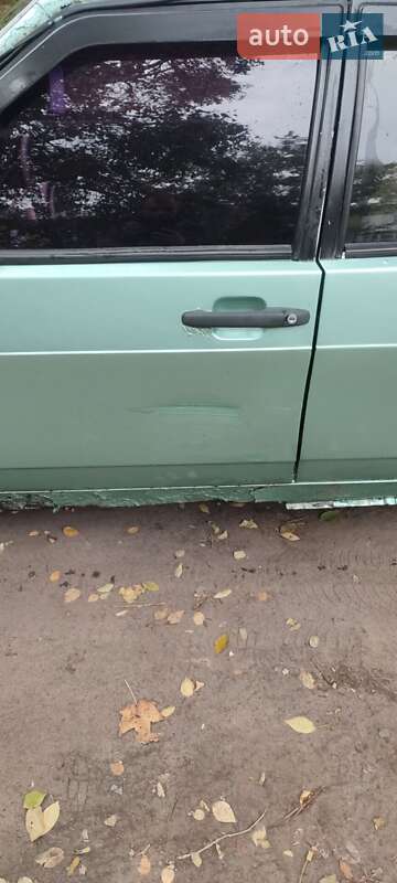 Седан ВАЗ / Lada 21099 2003 в Дніпрі фото 4 Седан ВАЗ / Lada 21099 2003 в Дніпрі