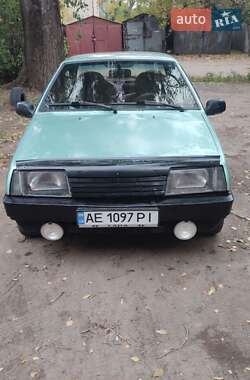 Седан ВАЗ 21099 2003 в Дніпрі