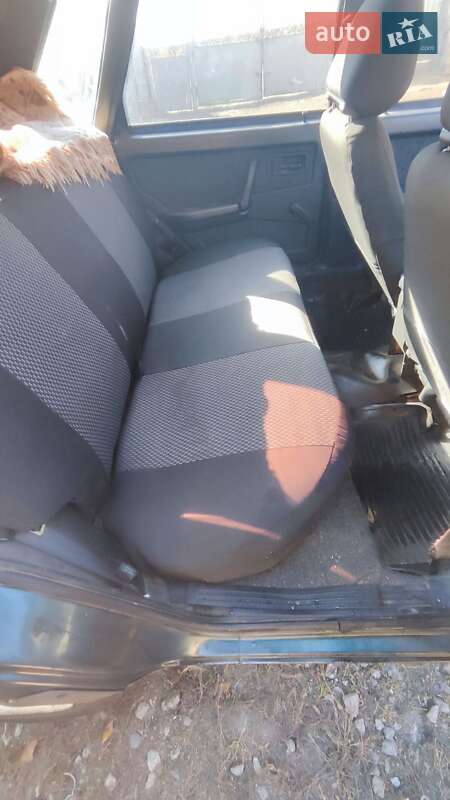 Седан ВАЗ / Lada 21099 2005 в Баре фото 2 Седан ВАЗ / Lada 21099 2005 в Баре