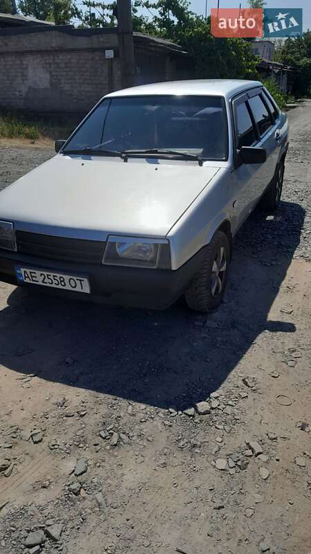 Седан ВАЗ / Lada 21099 2002 в Кривом Роге фото Седан ВАЗ / Lada 21099 2002 в Кривом Роге