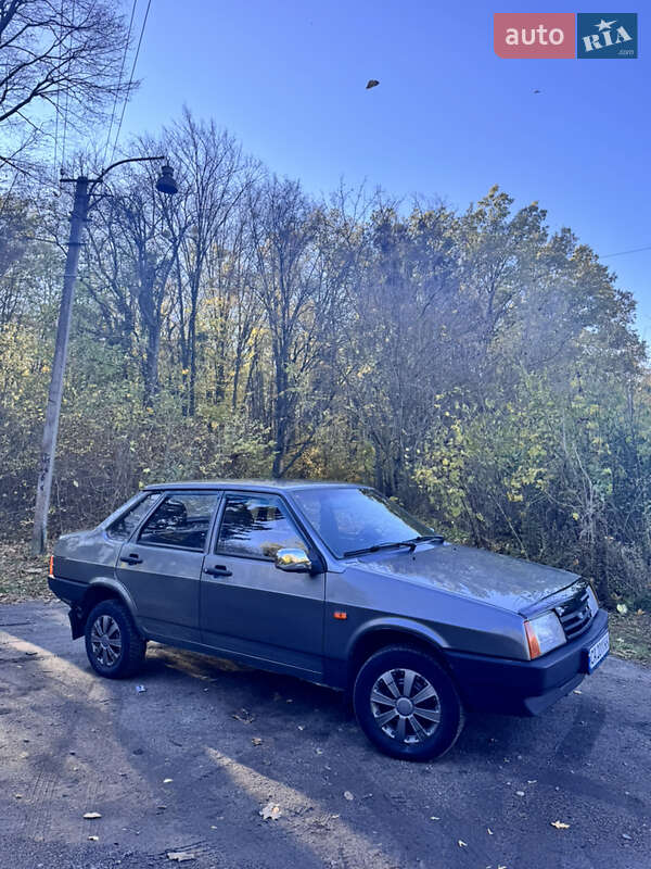 Седан ВАЗ / Lada 21099 2007 в Звенигородке