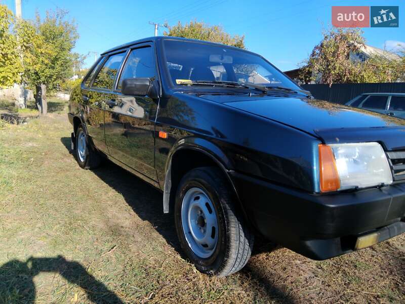 Седан ВАЗ / Lada 21099 2004 в Новомосковске фото 9 Седан ВАЗ / Lada 21099 2004 в Новомосковске