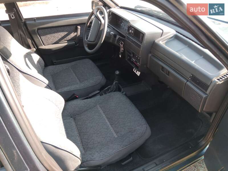 Седан ВАЗ / Lada 21099 2004 в Новомосковске фото 22 Седан ВАЗ / Lada 21099 2004 в Новомосковске