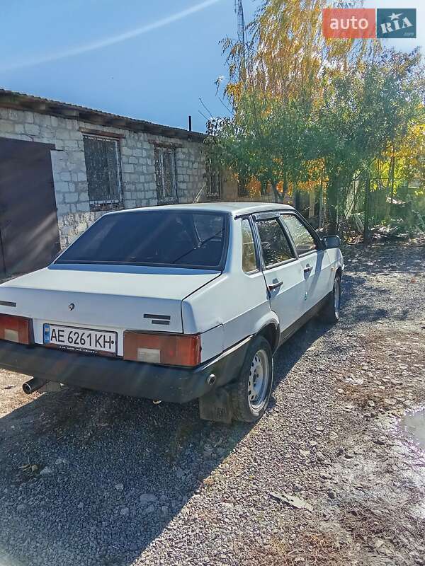Седан ВАЗ / Lada 21099 2000 в Миколаєві