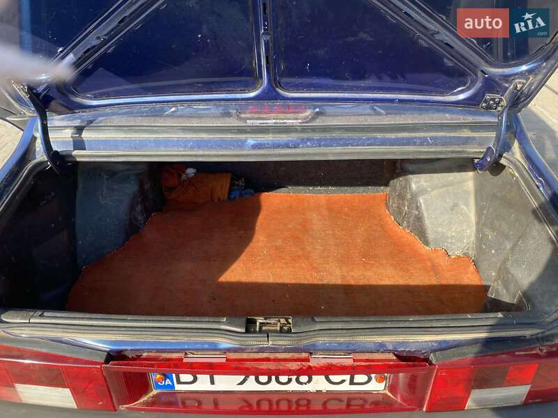 Седан ВАЗ / Lada 21099 2004 в Николаеве