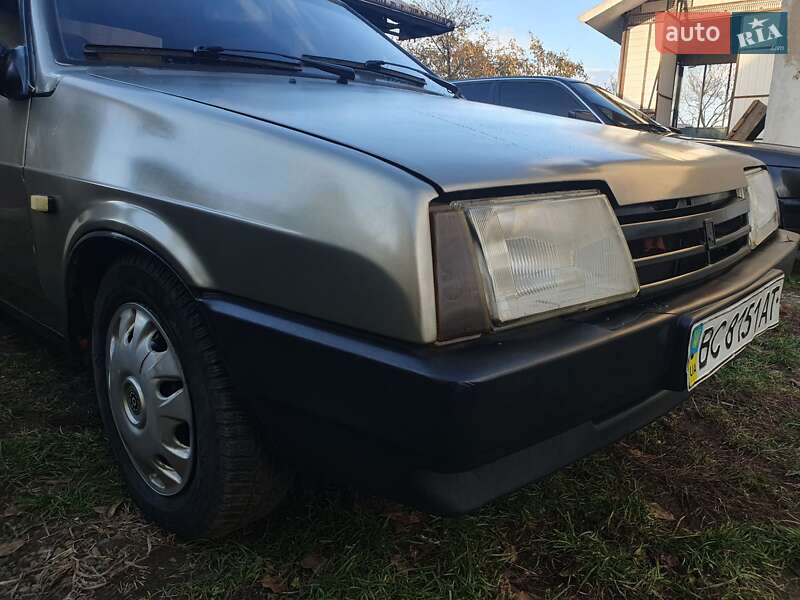 Седан ВАЗ / Lada 21099 2001 в Ивано-Франковске