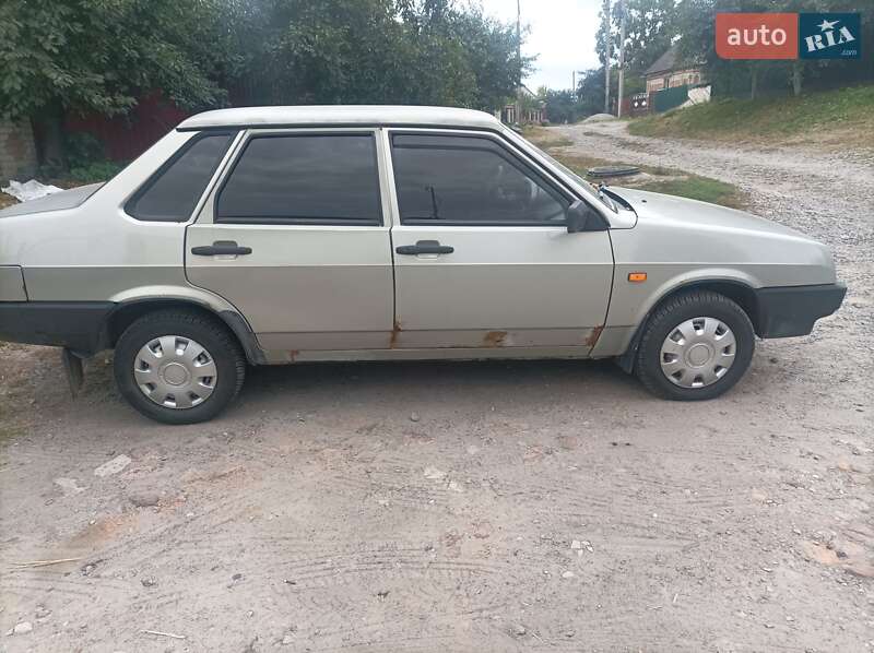 Седан ВАЗ / Lada 21099 2007 в Калиновке