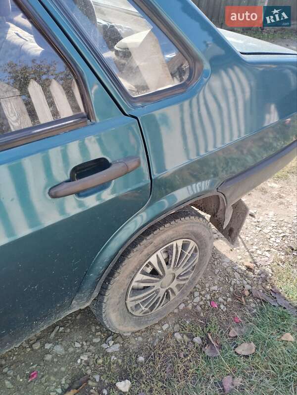 Седан ВАЗ / Lada 21099 2001 в Заліщиках