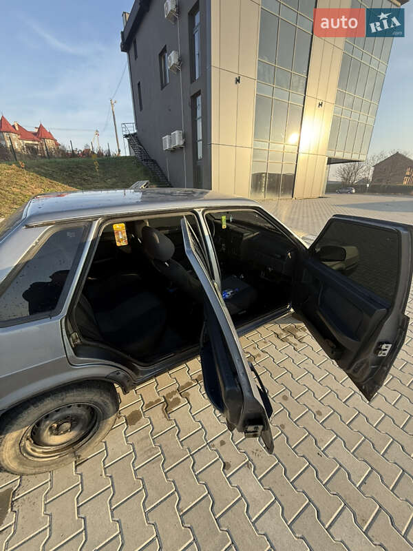 Седан ВАЗ / Lada 21099 2005 в Черновцах фото 11 Седан ВАЗ / Lada 21099 2005 в Черновцах