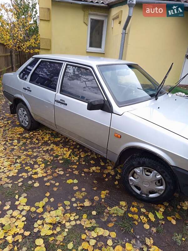 Седан ВАЗ / Lada 21099 2003 в Миргороді