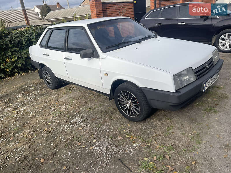 Седан ВАЗ / Lada 21099 2001 в Запорожье фото 3 Седан ВАЗ / Lada 21099 2001 в Запорожье
