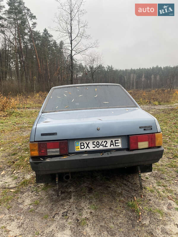 Седан ВАЗ / Lada 21099 1994 в Полонном