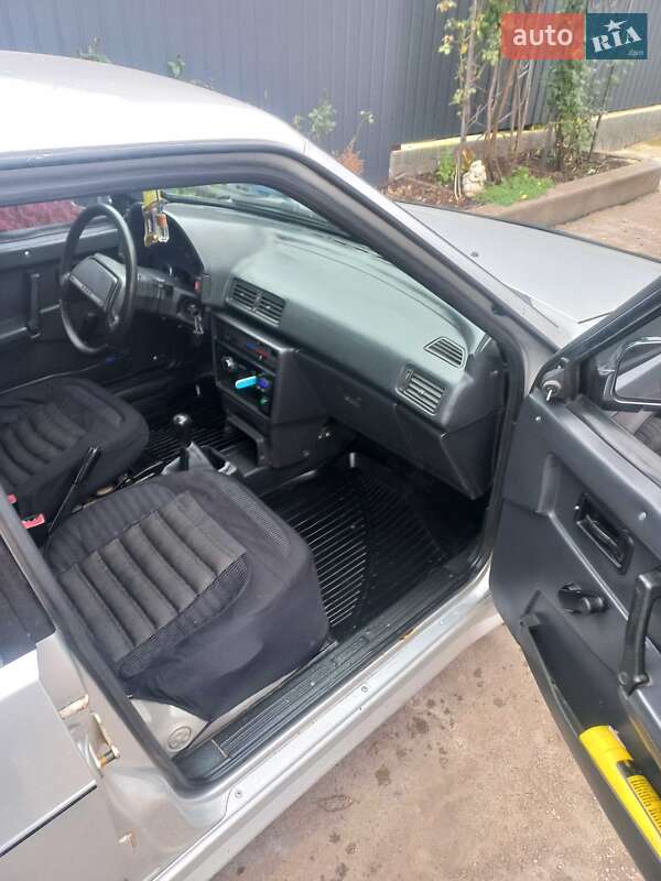 Седан ВАЗ / Lada 21099 2001 в Кропивницком