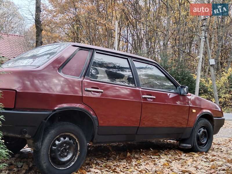 Седан ВАЗ / Lada 21099 1998 в Дрогобичі