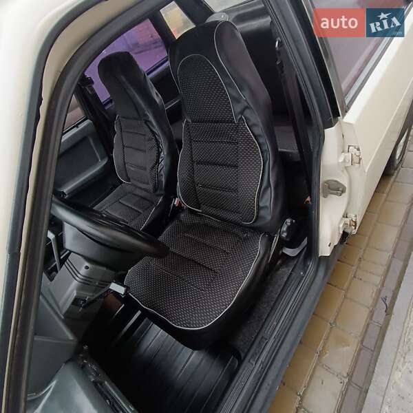 Седан ВАЗ / Lada 21099 1992 в Хмельницком