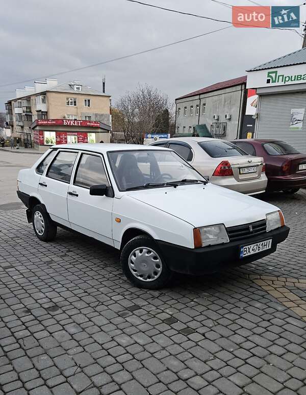 ВАЗ / Lada 21099 2000
