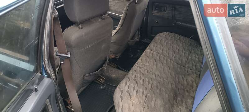 Седан ВАЗ / Lada 21099 2001 в Остроге фото 20 Седан ВАЗ / Lada 21099 2001 в Остроге