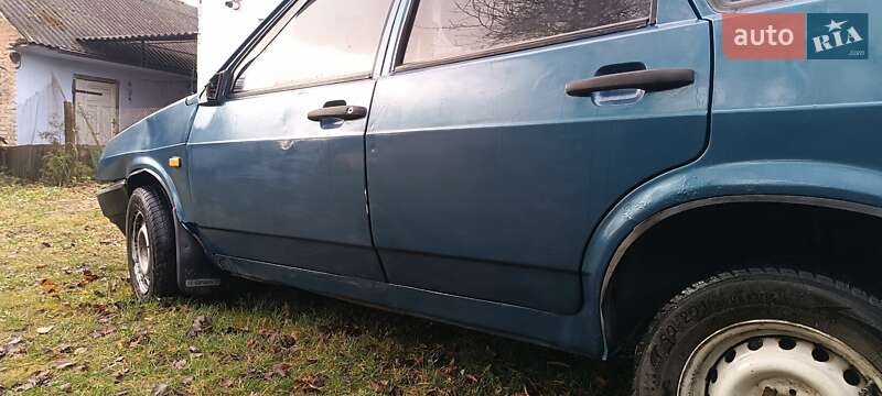 Седан ВАЗ / Lada 21099 2001 в Остроге фото 11 Седан ВАЗ / Lada 21099 2001 в Остроге