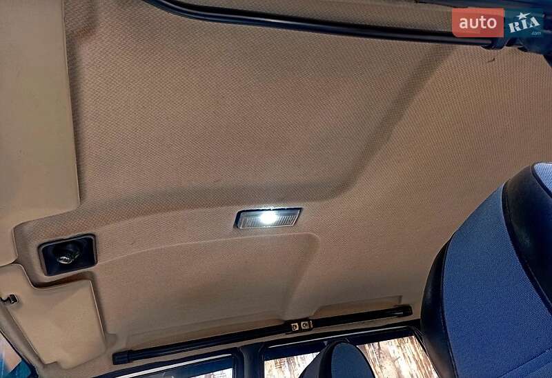 Седан ВАЗ / Lada 21099 2003 в Чугуеве фото 5 Седан ВАЗ / Lada 21099 2003 в Чугуеве