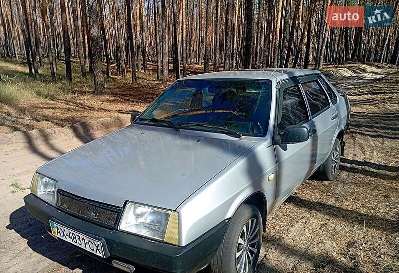 Седан ВАЗ / Lada 21099 2003 в Чугуеве фото 9 Седан ВАЗ / Lada 21099 2003 в Чугуеве