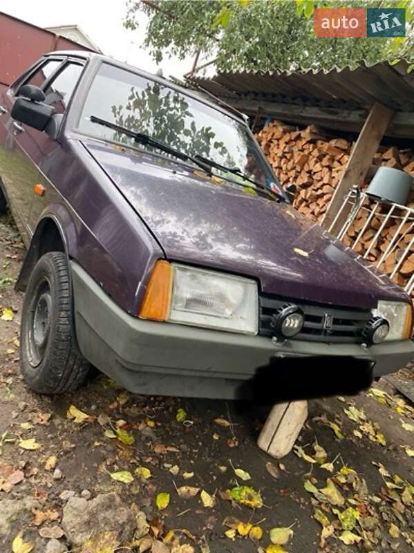 Седан ВАЗ / Lada 21099 2000 в Глухове