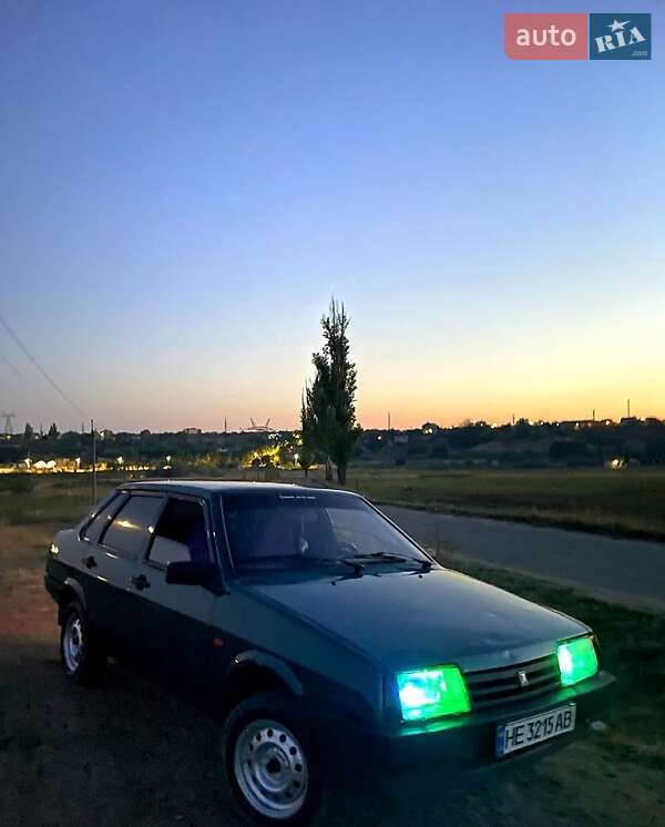 Седан ВАЗ / Lada 21099 2001 в Долинской