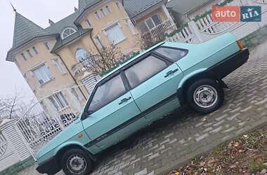 Седан ВАЗ 21099 2003 в Черновцах