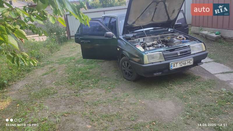 Седан ВАЗ / Lada 21099 2002 в Івано-Франківську