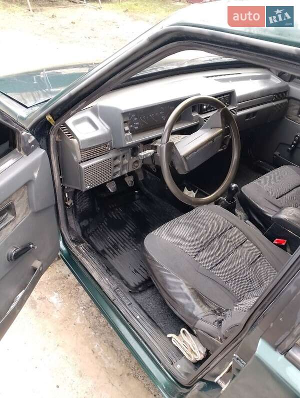 Седан ВАЗ / Lada 21099 2002 в Гайсину