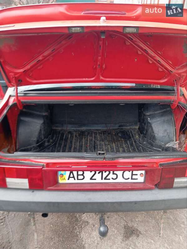 Седан ВАЗ / Lada 21099 1991 в Мені
