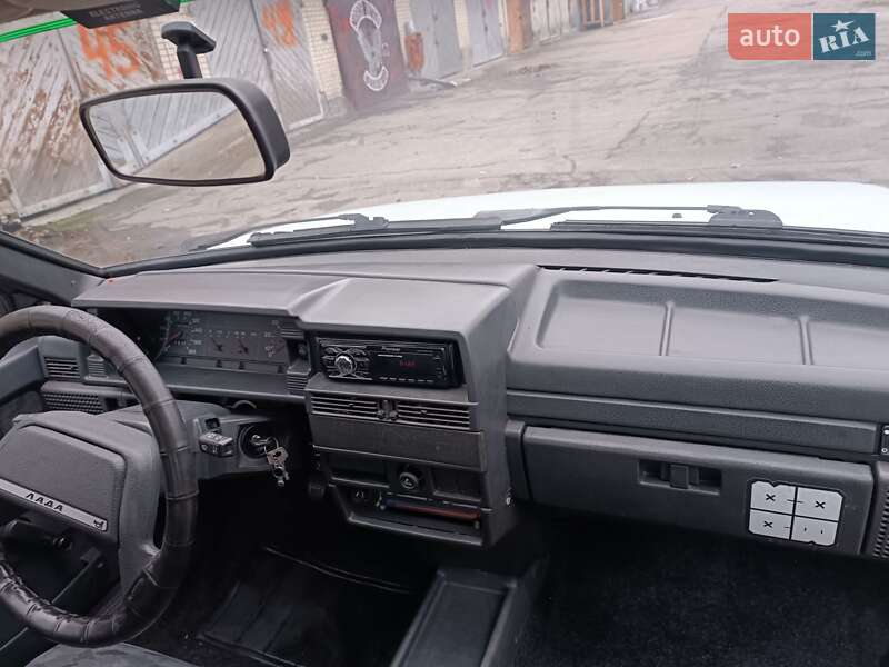 Седан ВАЗ / Lada 21099 2001 в Києві