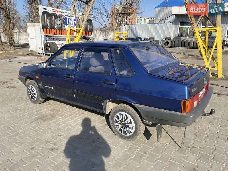 Седан ВАЗ / Lada 21099 2004 в Миколаєві