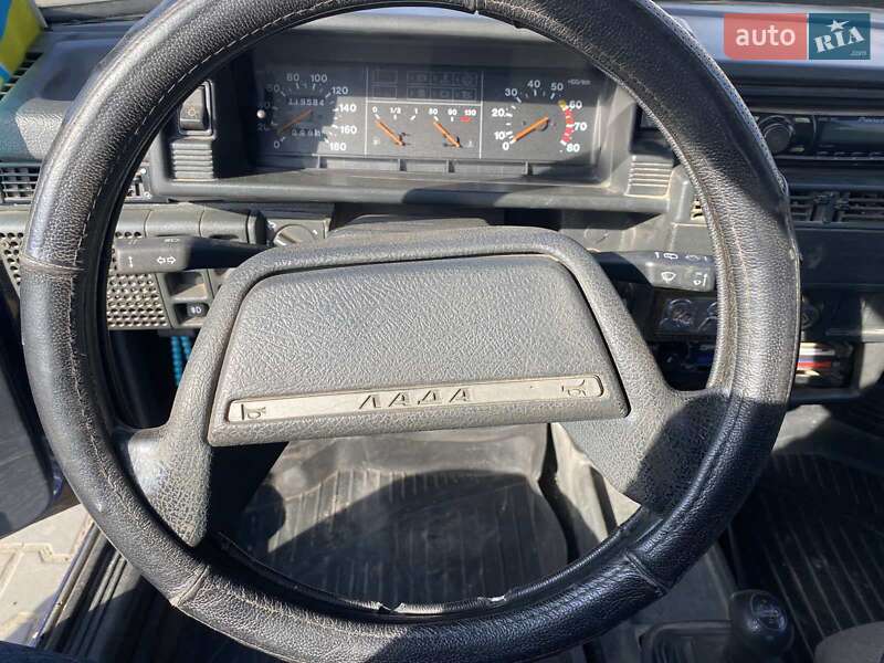 Седан ВАЗ / Lada 21099 2004 в Миколаєві