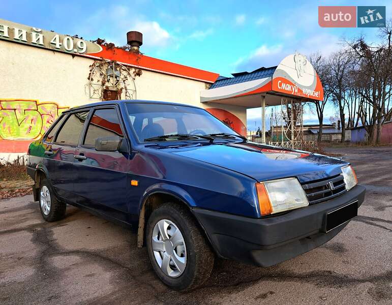 Седан ВАЗ / Lada 21099 2011 в Шостке