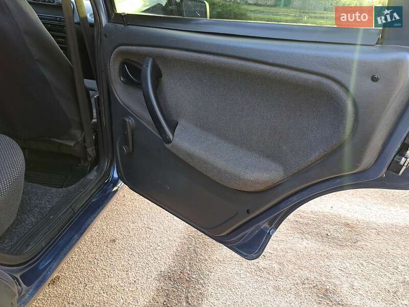 Седан ВАЗ / Lada 21099 2011 в Шостке