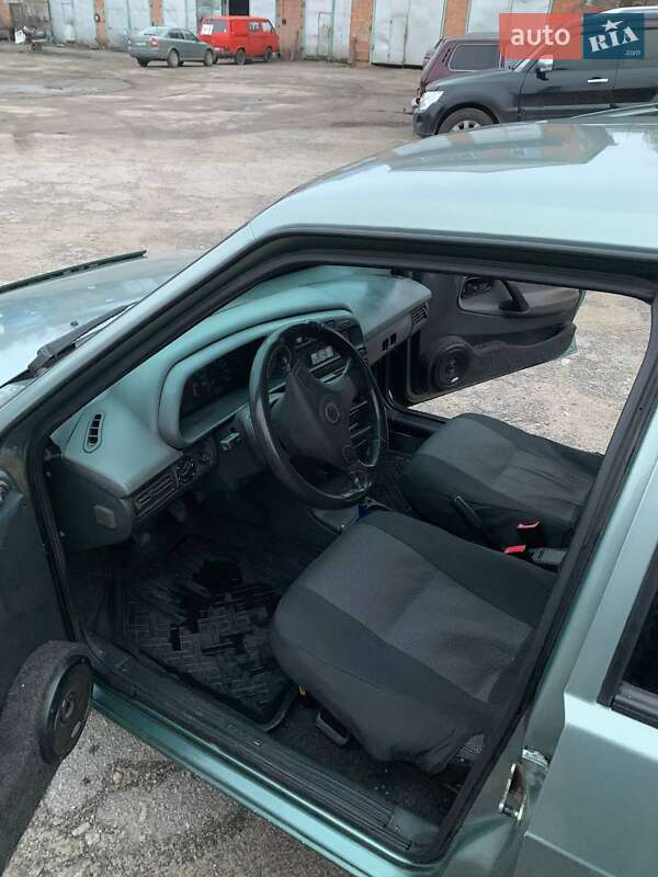 Седан ВАЗ / Lada 21099 2007 в Ромнах