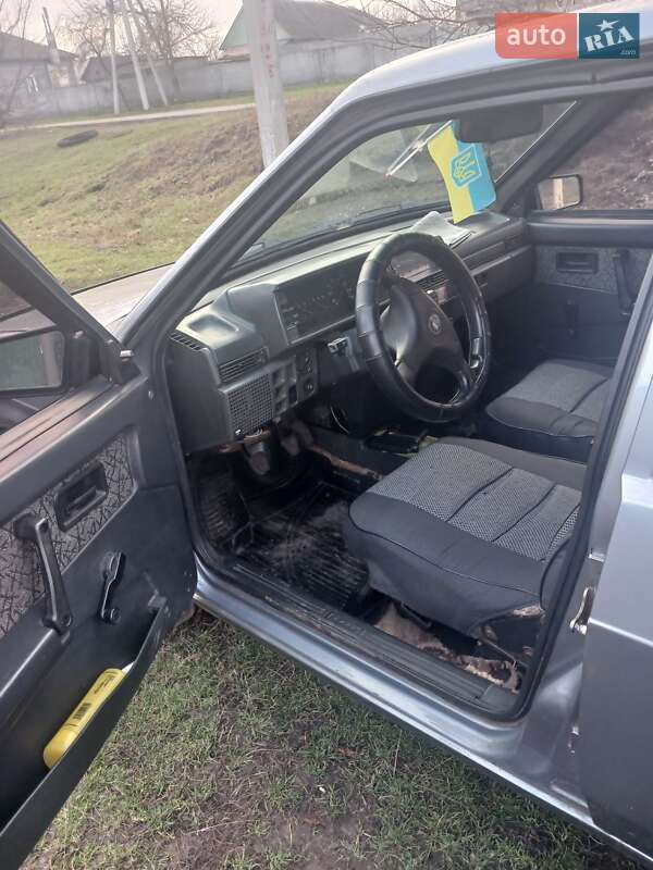 Седан ВАЗ / Lada 21099 2006 в Конотопе